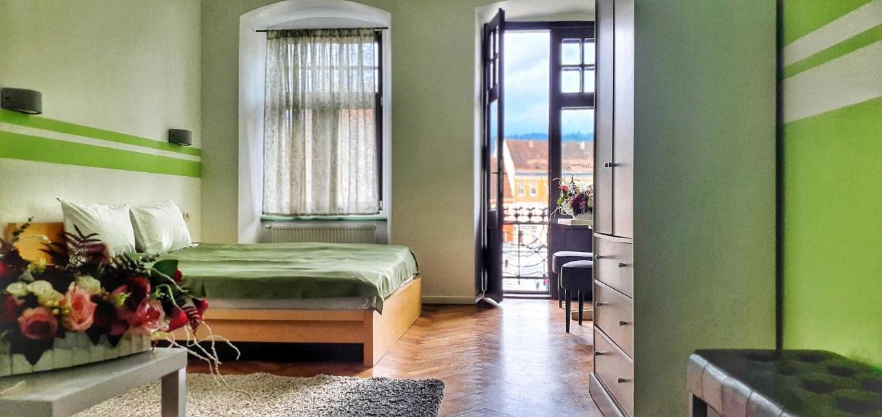 Casa Crown Hotel Brasov Ngoại thất bức ảnh