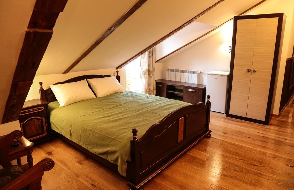 Casa Crown Hotel Brasov Ngoại thất bức ảnh