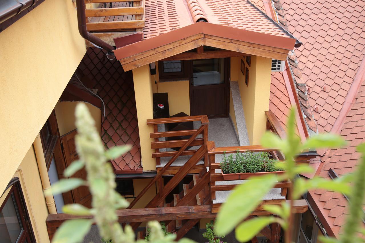 Casa Crown Hotel Brasov Ngoại thất bức ảnh