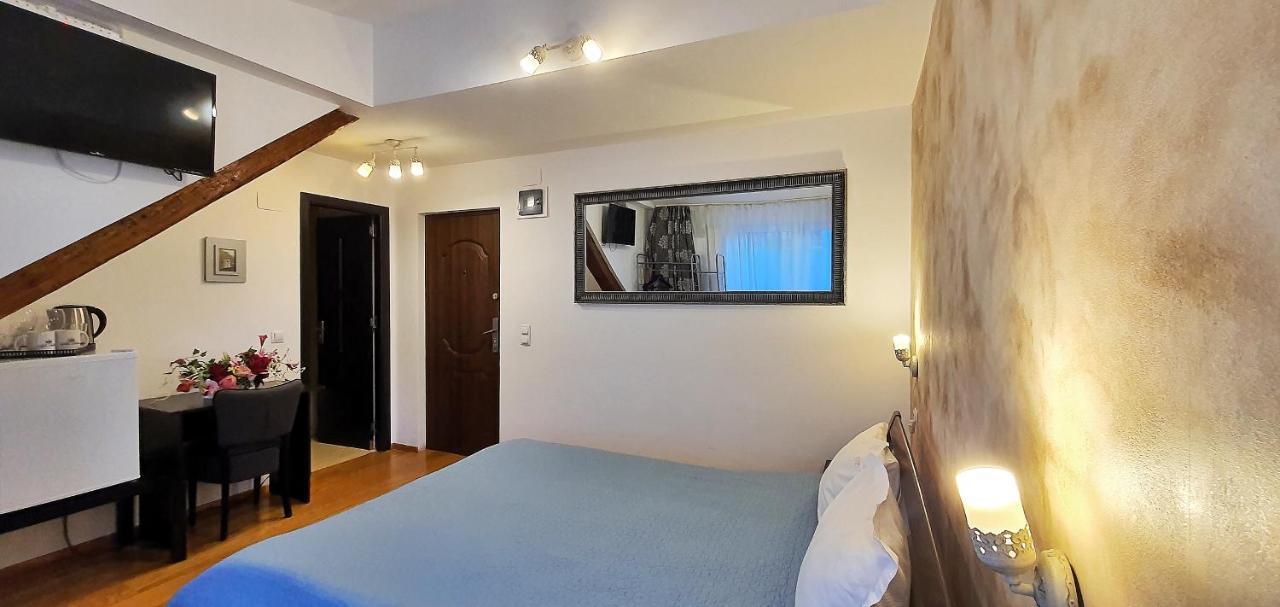 Casa Crown Hotel Brasov Ngoại thất bức ảnh