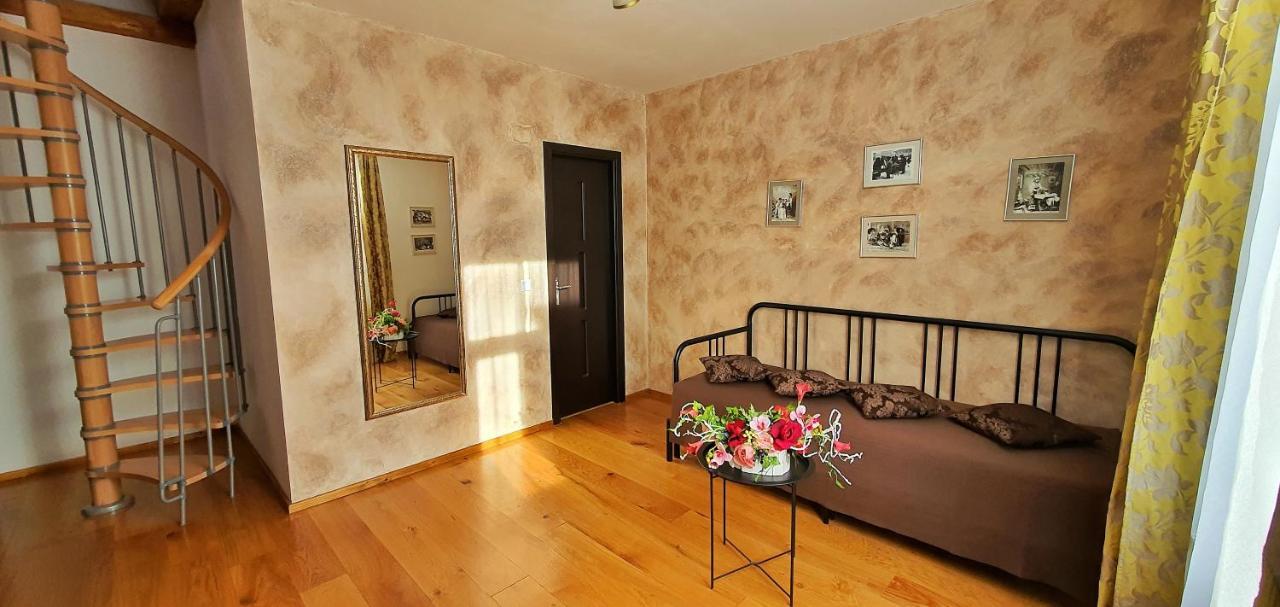 Casa Crown Hotel Brasov Ngoại thất bức ảnh